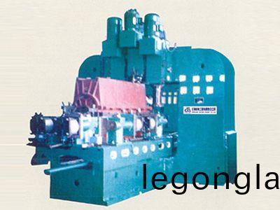 柴油机机座结合(he)面(mian)专用铣床